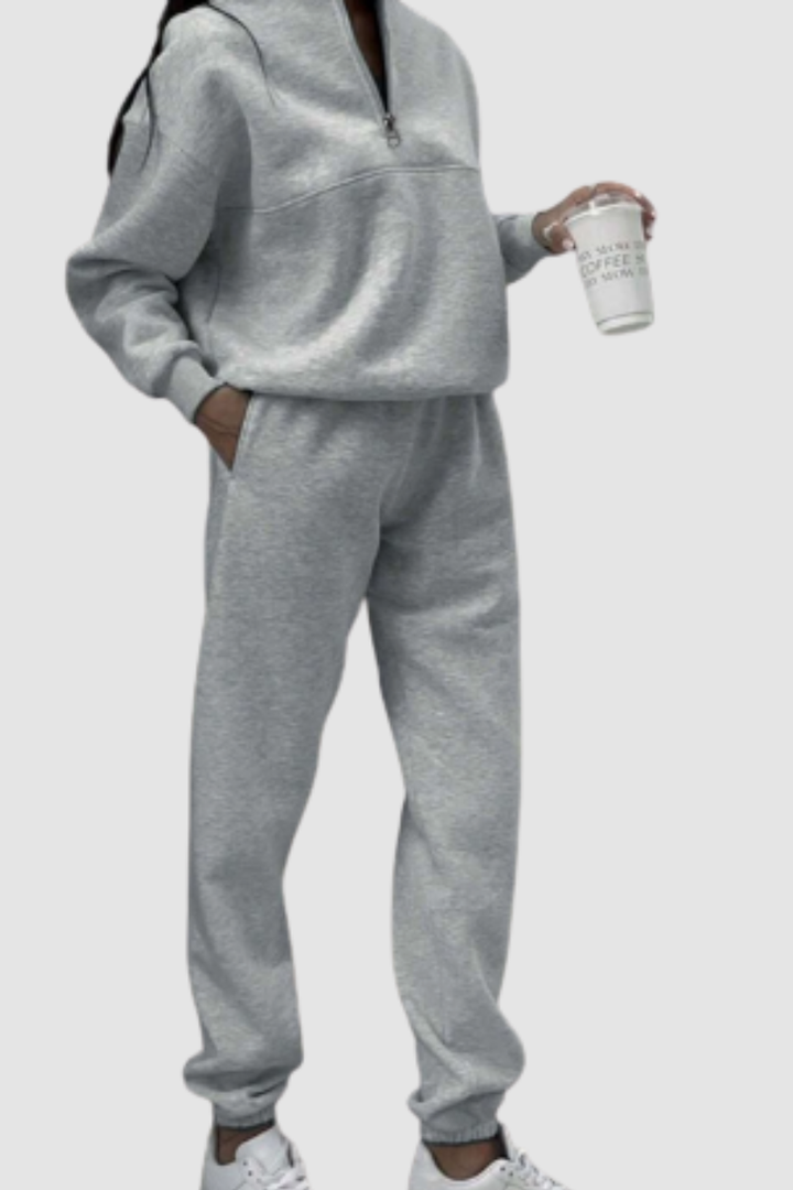 Women's Jumper and Trousers Set with Zip-Up Collar and Relaxed Fit